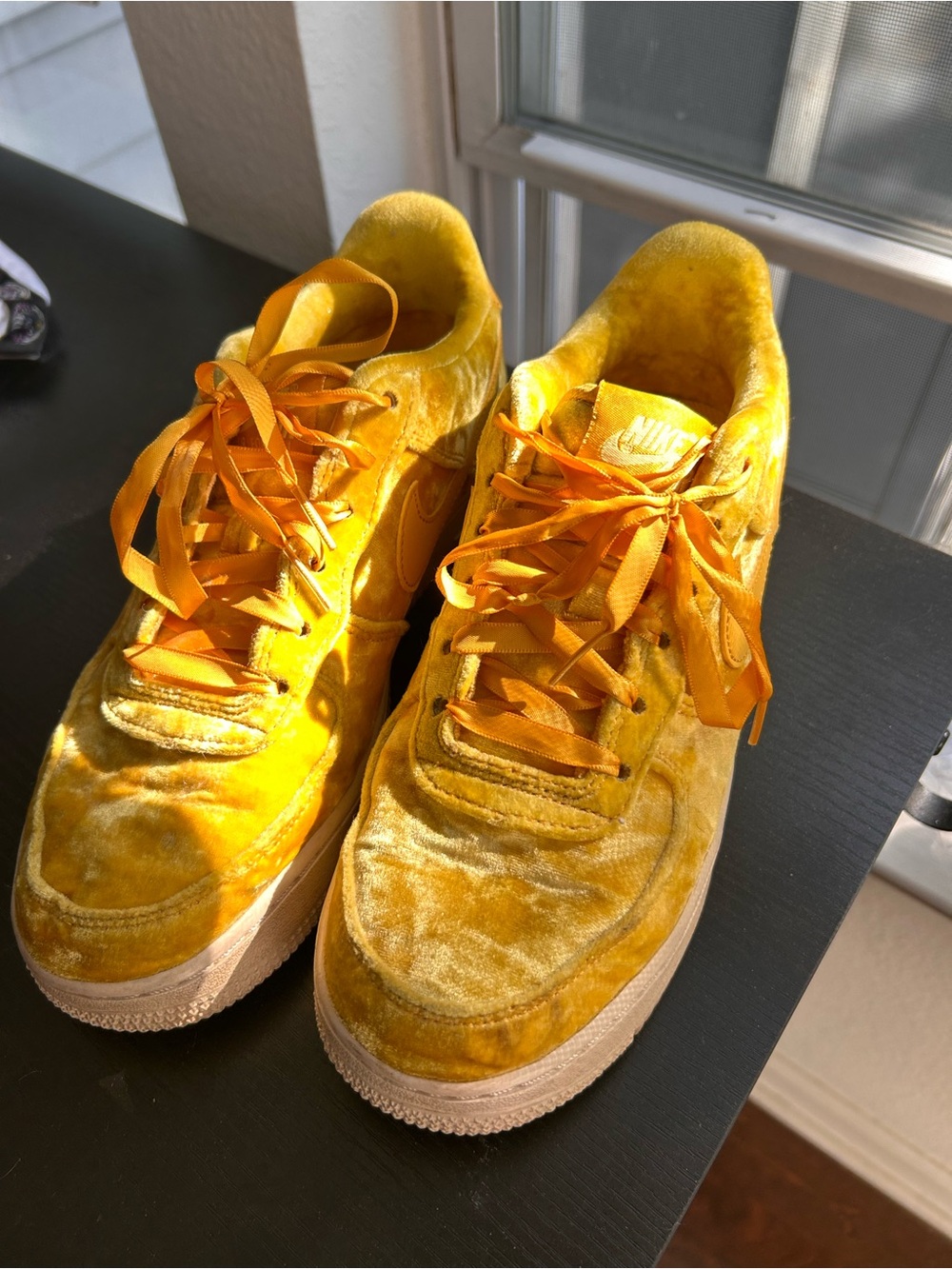 Nike Air Force 1 Low Mineral Gold